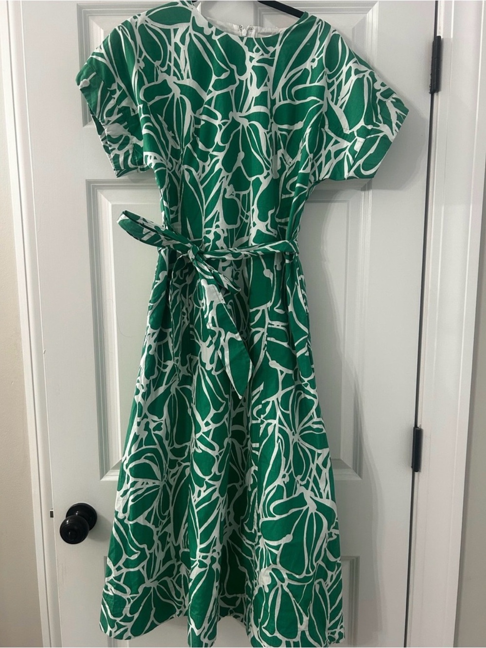 Banana Republic Green and White Abstract Floral Belted Dress Midi